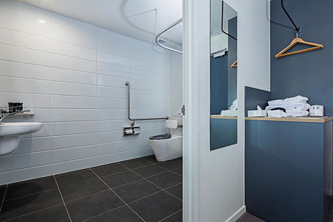 Mantra MacArthur Hotel - Sunshine Coast Guide 26