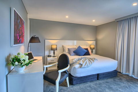 Canberra Rex Hotel - Sunshine Coast Guide 17