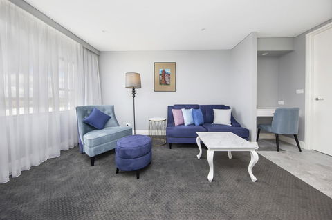 Canberra Rex Hotel - Sunshine Coast Guide 36