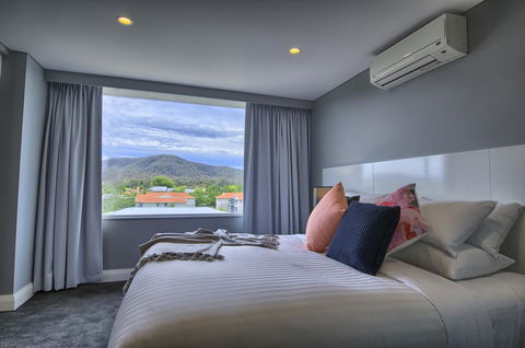 Canberra Rex Hotel - Sunshine Coast Guide 0