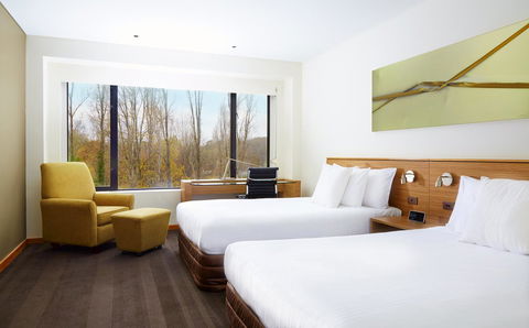 Crowne Plaza Canberra, An IHG Hotel - Sunshine Coast Guide 33