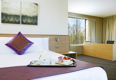 Crowne Plaza Canberra, An IHG Hotel - Sunshine Coast Guide 44