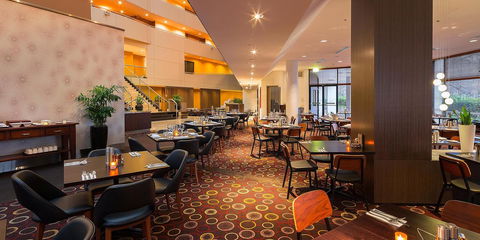 Crowne Plaza Canberra, An IHG Hotel - Sunshine Coast Guide 4