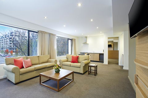 Crowne Plaza Canberra, An IHG Hotel - Sunshine Coast Guide 11