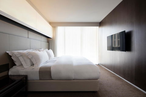 Hotel Realm - Sunshine Coast Guide 15