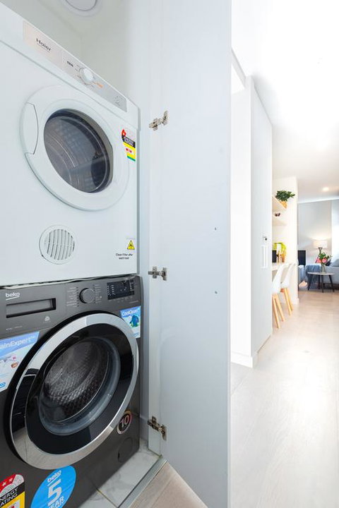 Bond Quarter Loft - Sunshine Coast Guide 3