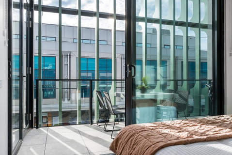 BOUTIQUE STAYS - Axel Apartments - Sunshine Coast Guide 0