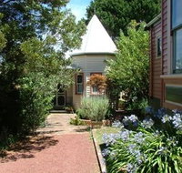 Braeside Garden Cottages - Sunshine Coast Guide