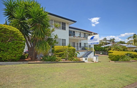 Breakers 2 2 Hill Street - Sunshine Coast Guide 0