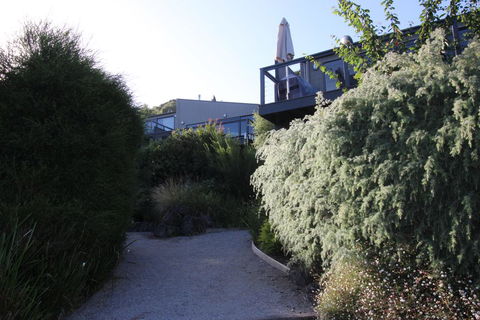 Breakers Holiday House - Sunshine Coast Guide 0