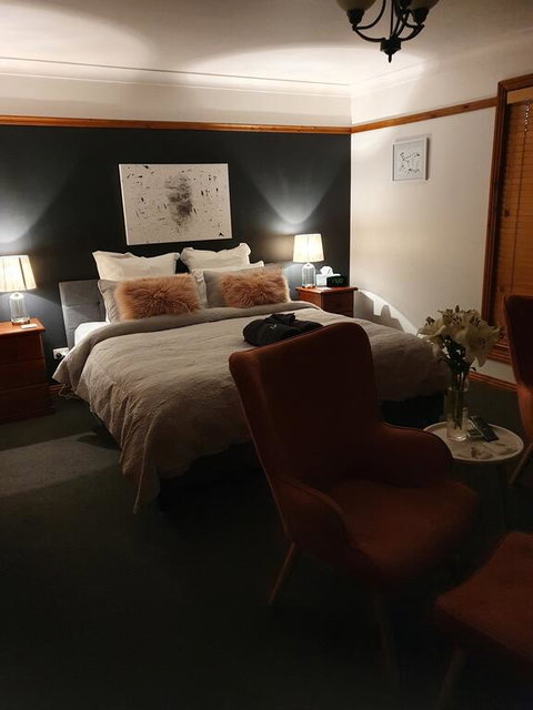 Brick Creek House - Sunshine Coast Guide 2