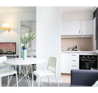 Bright modern studio steps from the action - Sunshine Coast Guide