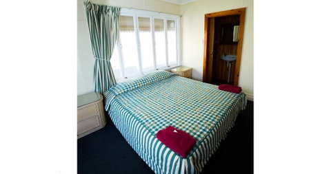 Brisbane Manor - Sunshine Coast Guide 1