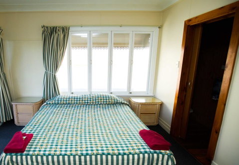 Brisbane Manor - Sunshine Coast Guide 2