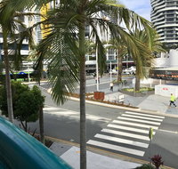 Broadbeach Private Apt with CHA - Sunshine Coast Guide