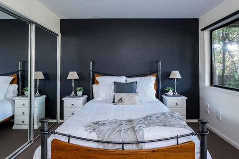 Bungalow On The Coast - Sunshine Coast Guide 2