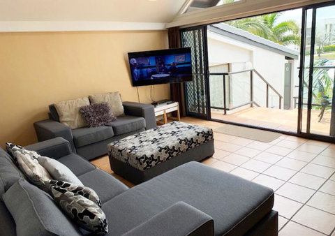 Byron Bay Beachfront Apartments - Sunshine Coast Guide 2