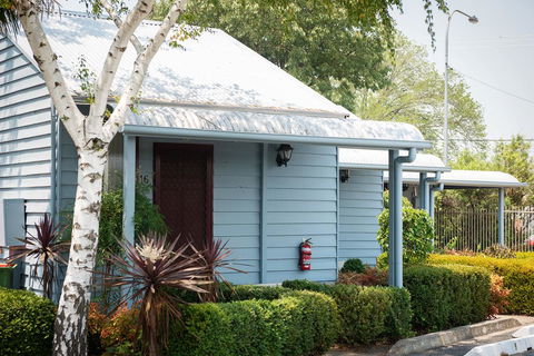 Canberra Ave Villas - Sunshine Coast Guide 0