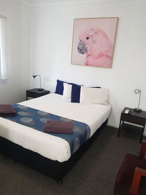 Canberra Ave Villas - Sunshine Coast Guide 2