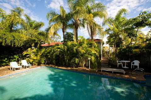 Caralina Court - Sunshine Coast Guide 0