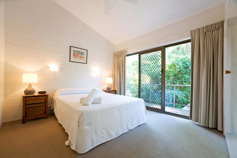 Caralina Court - Sunshine Coast Guide 2