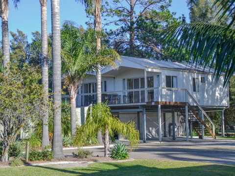 Caseys Beach Holiday Park - Sunshine Coast Guide 3