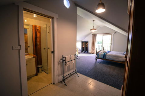 Catherine Normane Holiday House - Sunshine Coast Guide 2