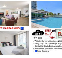 CBD Views-With FREE Wine Free-Carpark-Netflix-WiFi - Sunshine Coast Guide