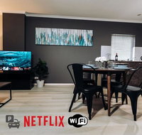 Central City Convenience - Free Parking  WiFi - Sunshine Coast Guide