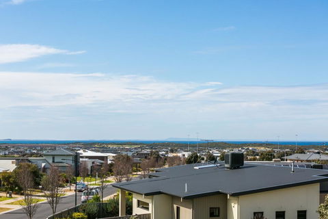 Centreside Ocean Views 59 - Sunshine Coast Guide 3