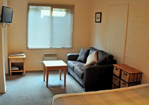 Champagne - Sunshine Coast Guide 2