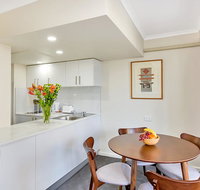City apartment at College St - Sunshine Coast Guide