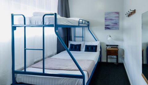 City Backpackers HQ - Sunshine Coast Guide 2
