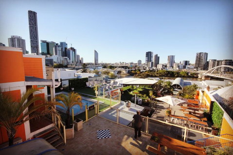 City Backpackers HQ - Sunshine Coast Guide 0