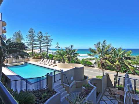 Clubb Coolum Beach Resort - Sunshine Coast Guide 2