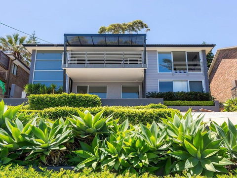 Coastal Calm - Relax, Revive, Rejuvenate - Sunshine Coast Guide 0