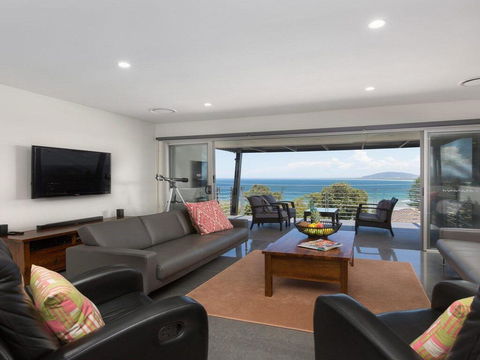 Coastal Calm - Relax, Revive, Rejuvenate - Sunshine Coast Guide 2