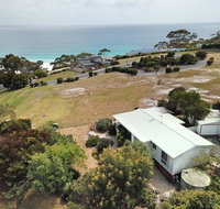 Cockatoo Cabin - Sunshine Coast Guide
