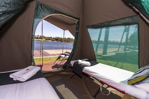 Cockatoo Island Accommodation - Sunshine Coast Guide 1