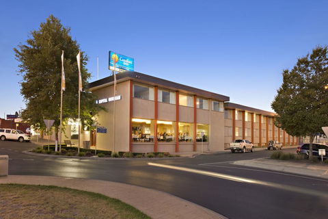 Comfort Inn Capital Horsham - Sunshine Coast Guide 3
