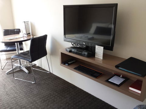 Comfort Inn Towradgi Beach - Sunshine Coast Guide 1