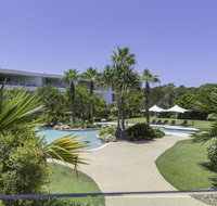 COTTON BEACH ON THE POOL 66 - Sunshine Coast Guide