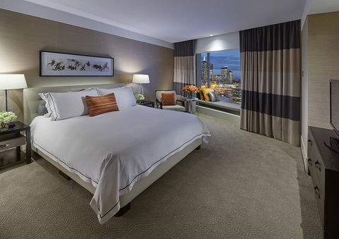 Crown Towers Melbourne - Sunshine Coast Guide 2