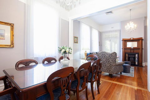 Culgoa Beautifully Refurbished 1896 Heritage House - Sunshine Coast Guide 2
