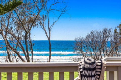 Cypress Beachfront - Sunshine Coast Guide 3