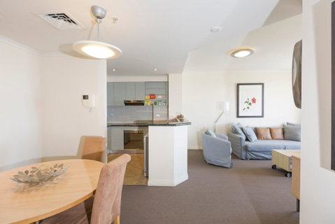 Darling Harbour Executive - Sunshine Coast Guide 1