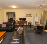 Debs Apartment MtsBay - Sunshine Coast Guide