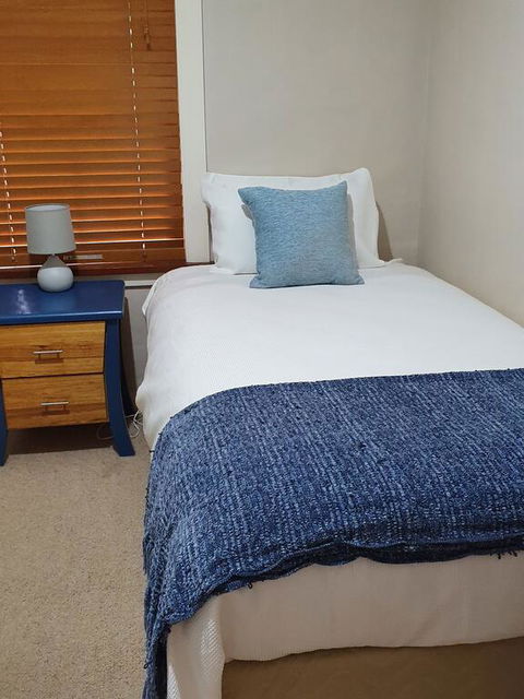 Denison Lodge - Sunshine Coast Guide 1