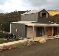 Derby Digs Barn - Sunshine Coast Guide