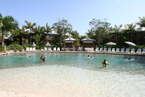 Diamond Sands Resort - Sunshine Coast Guide 2